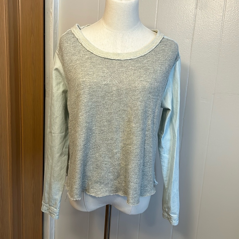 Free People gray sweat shirt with embroidered flower back